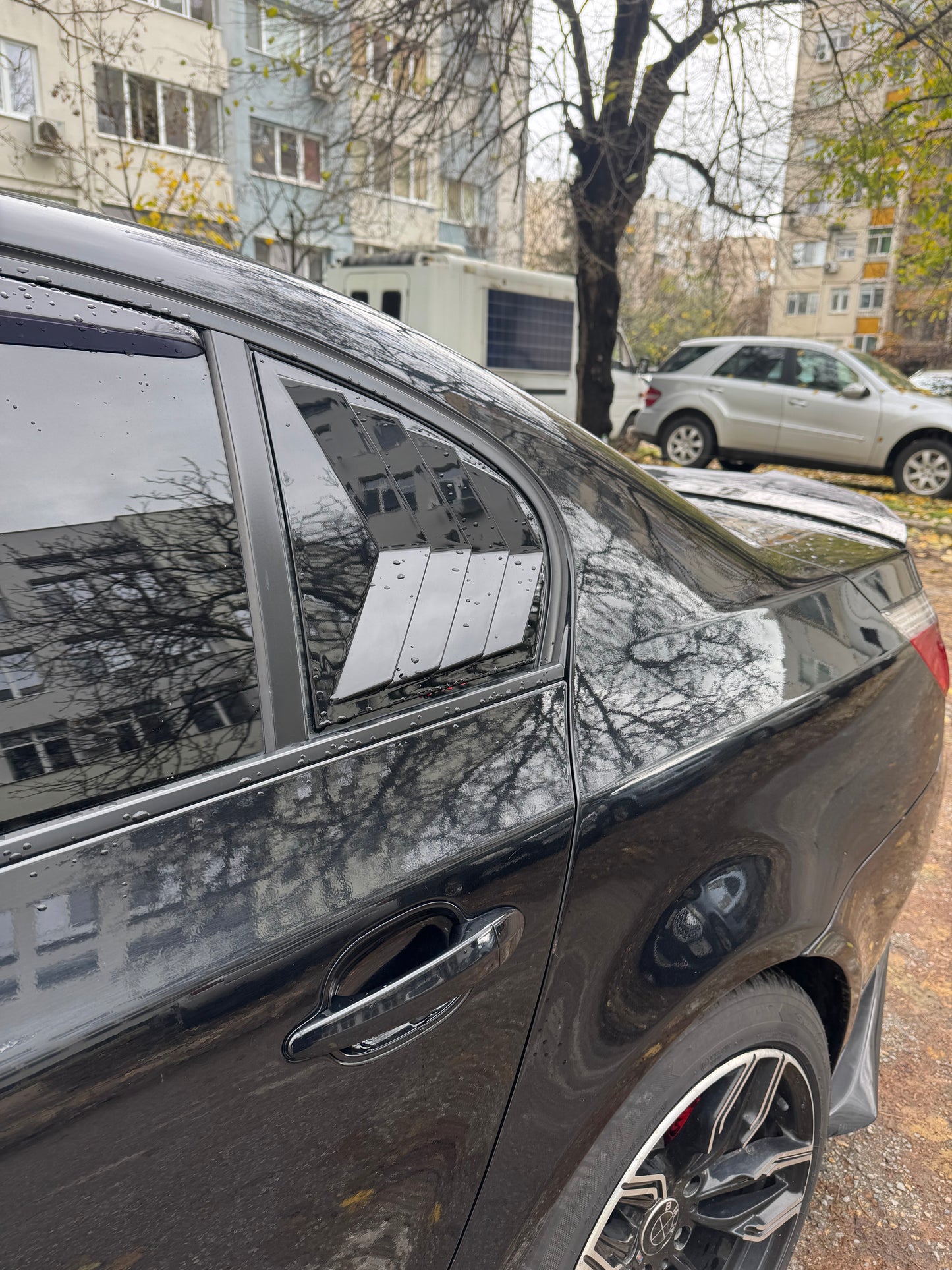 Добавки за задни странични прозорци BMW E60